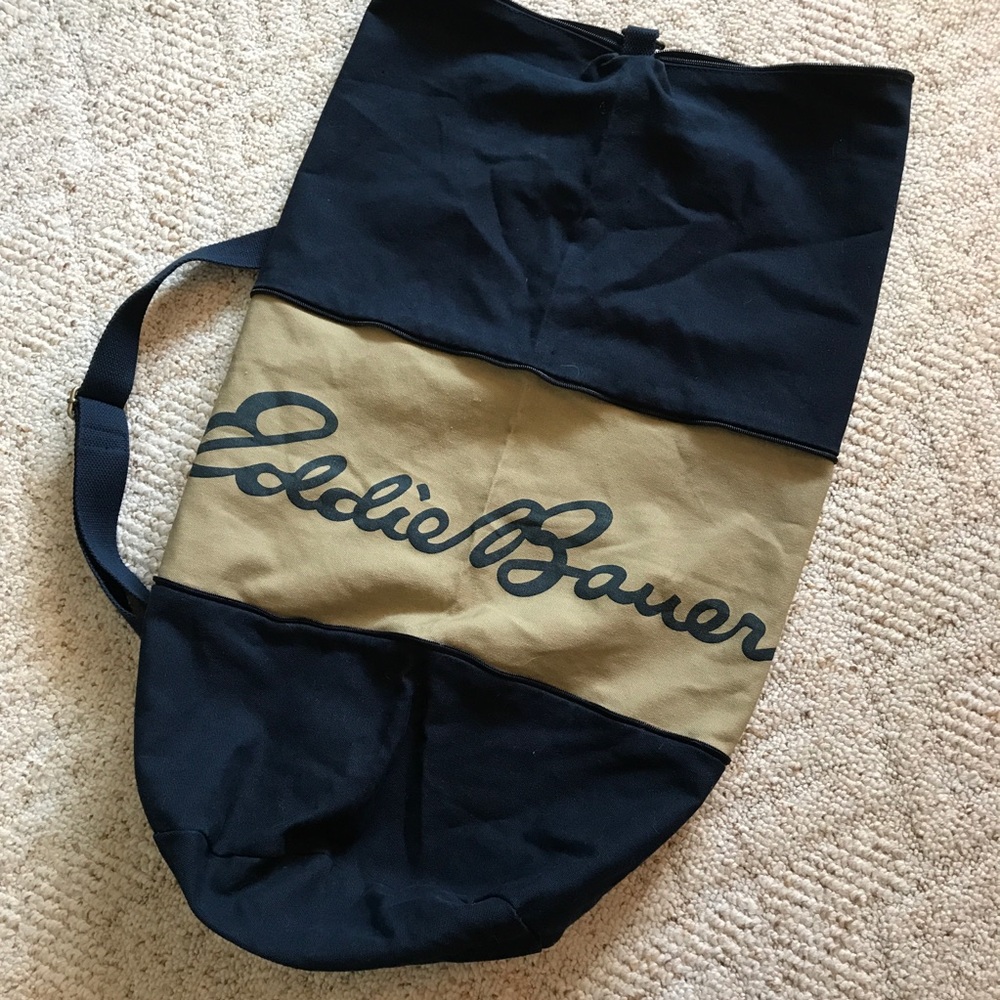 Vintage Eddie Bauer convertible tote/duffel